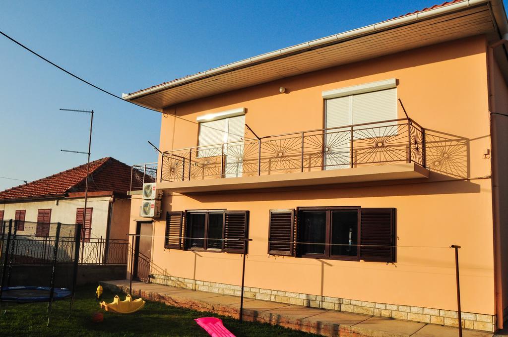Apartment Rezo Zára Kültér fotó